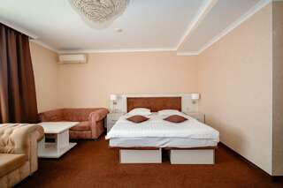 Гостиница Триумф Краснодар Номер делюкс-2